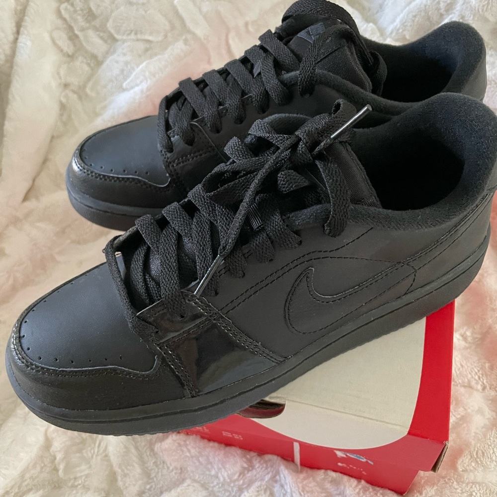 Nike Backboard Shoes (Women)